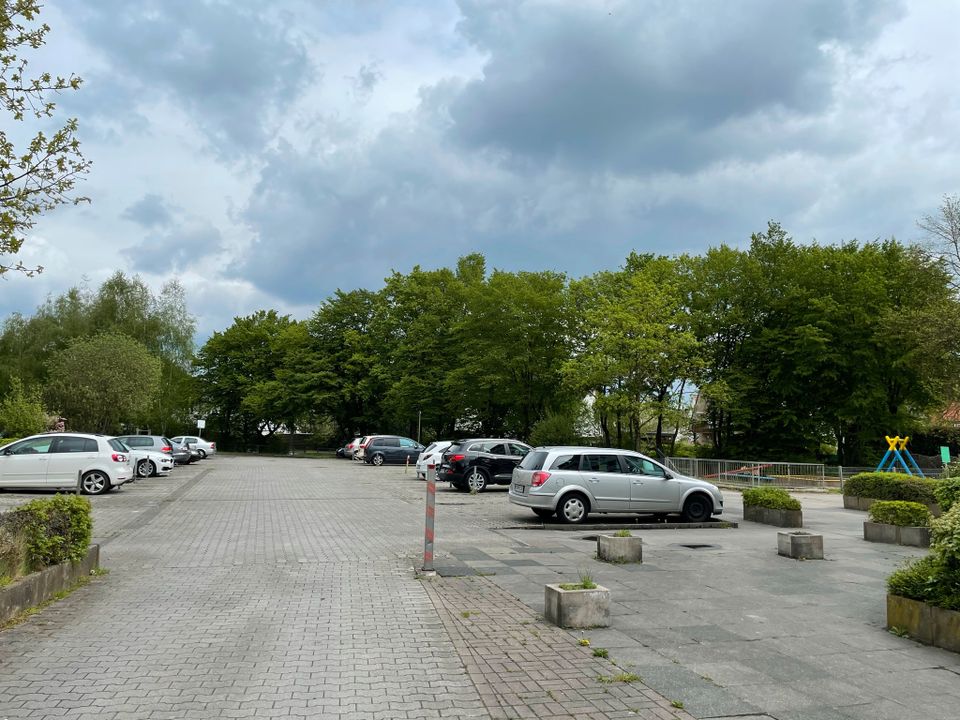 Schöne 4-Zimmer WHG in Schloss Neuhaus mit Tiefgaragenstellplatz ! in Paderborn