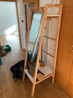 Schöne Holz-Garderobe mit Spiegel *neuwertig* Baden-Württemberg - Kaisersbach Vorschau