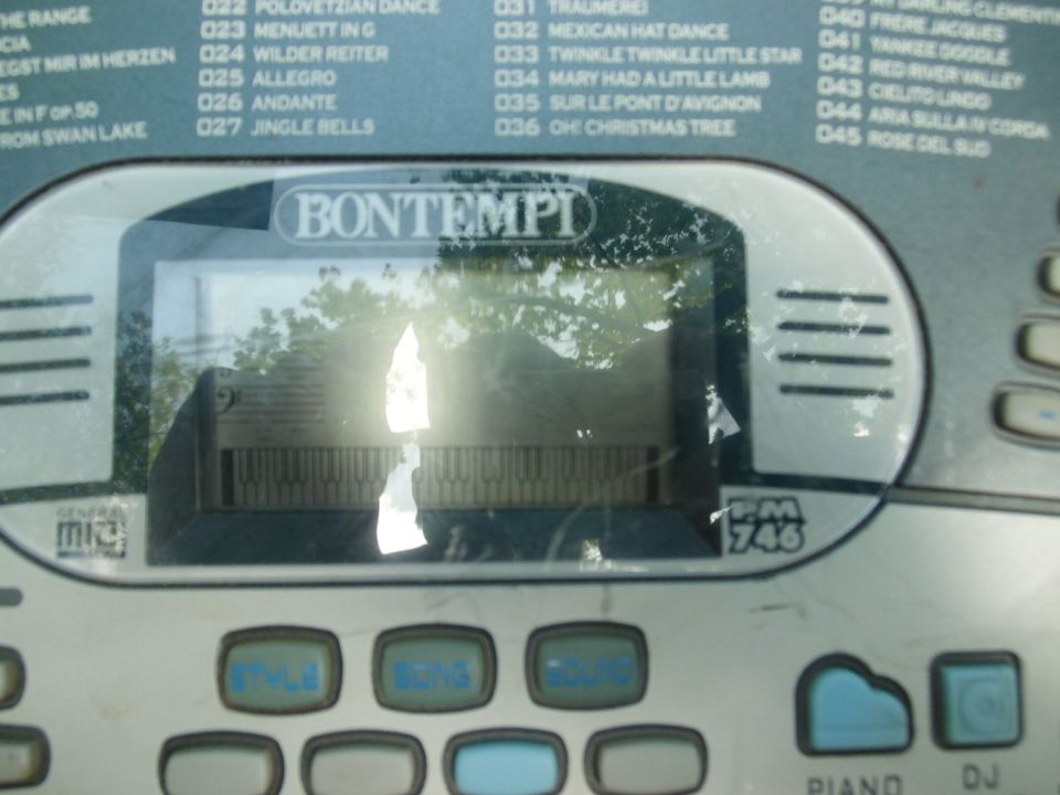 Bontempi PM 746 Keyboard + Ständer + Netzteil in Xanten