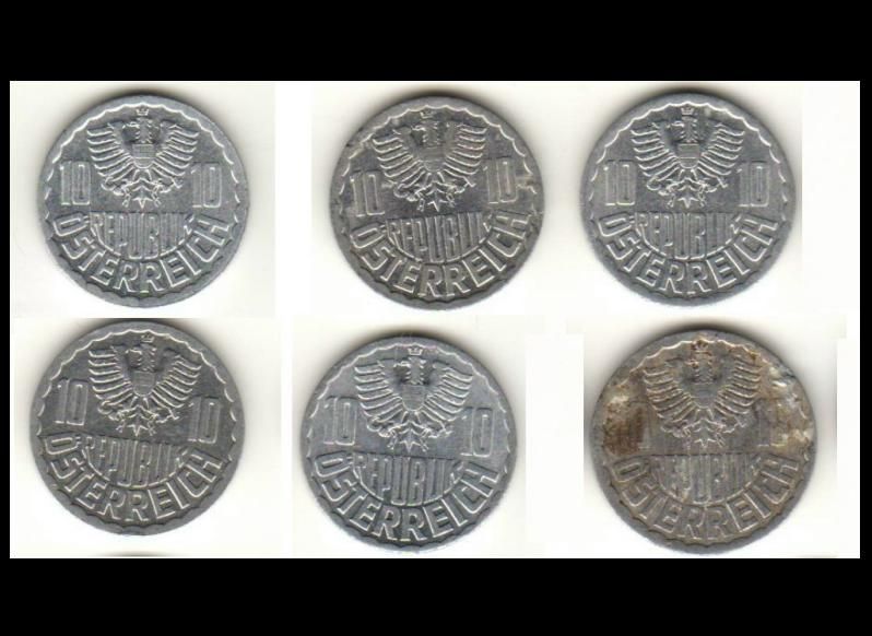 Münzen-7 -  Jede Münze kostet 50 Cent in Berlin