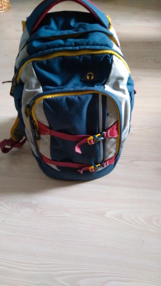 Schulrucksack Marke Satch in Düsseldorf