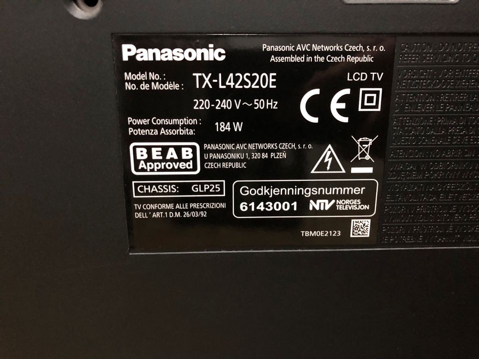 Panasonic 42 Zoll Viera LCD-TV  -  TX-L42S20E in Dortmund