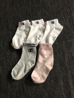 5 Paar Champion Socken Sneakersocken Gr 27 - 30 Hessen - Wettenberg Vorschau