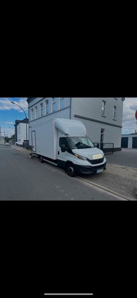 Transport von A nach b Umzuge möbel Taxi Entrümpelung in Duisburg