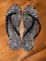 Schwarz/weiße Leoparden Ipanema Flip Flops, Gr 40 Berlin - Reinickendorf Vorschau