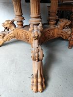 Antiker Tisch mit Löwenköpfen und vier dazu passenden Stühlen Nordrhein-Westfalen - Königswinter Vorschau