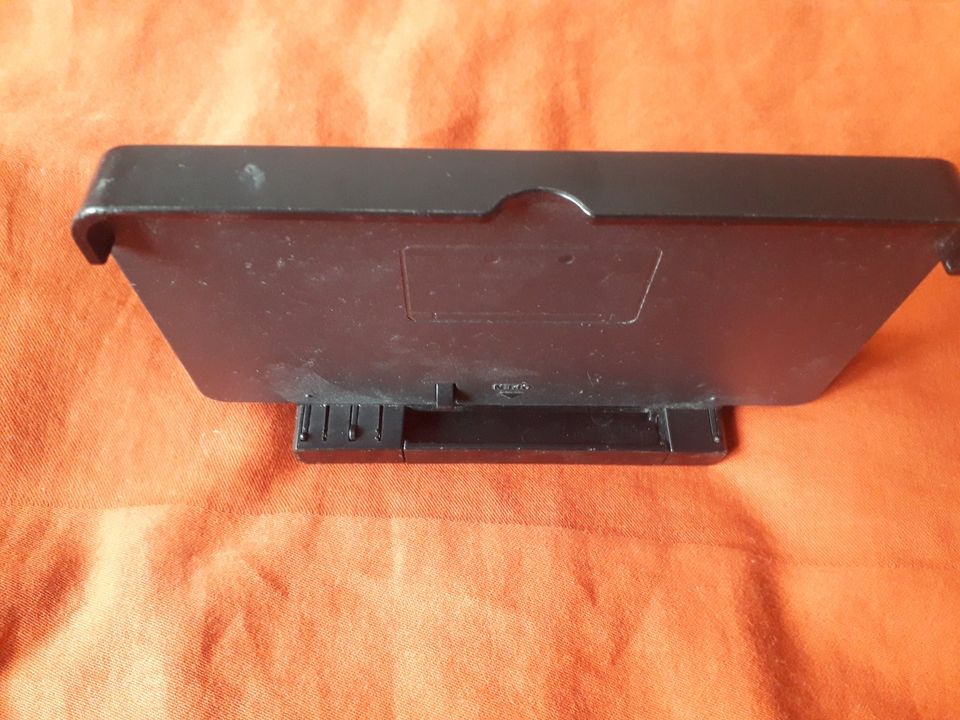 Nintendo 3DS Docking Station Original in Berlin