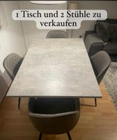 Esstisch grau meliert - marmoroptik 140x90 cm, 2 Stühle in grau Niedersachsen - Seevetal Vorschau