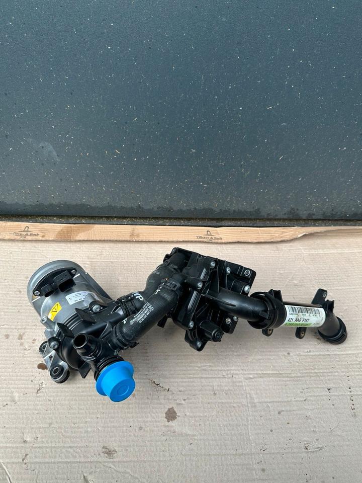 Mercedes NEU Wasserpumpe M256 A2562000500 inkl. A2560105800 in Remscheid