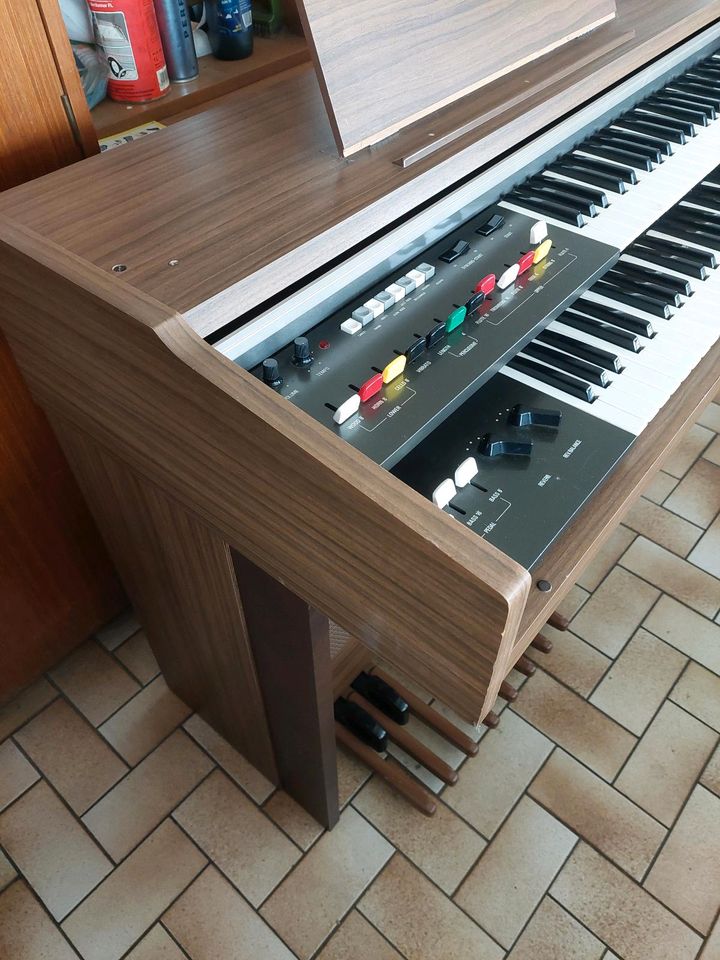 Yamaha Electone Model B-5BR elektronische Orgel in Waldsassen