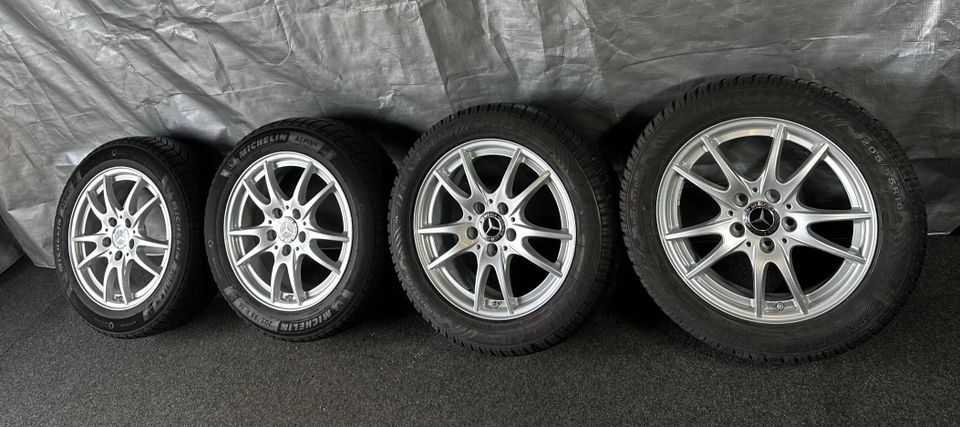 Mercedes W246 W176 C117 205/55 R16 A B Klasse CLA A2464011302 in Maintal