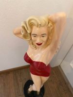 PIN Up Girl Figur, 80er/90er Jahre, ca.90cm hoch DEKO,nur  95,--€ Niedersachsen - Peine Vorschau