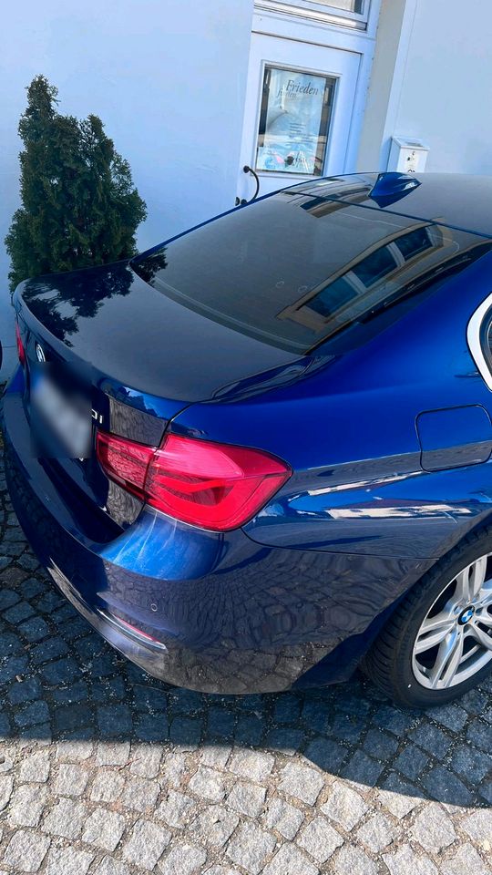 BMW F30 320i Facelift Navi-Prof*M-Lenkrad*19 Zoll in Gangkofen