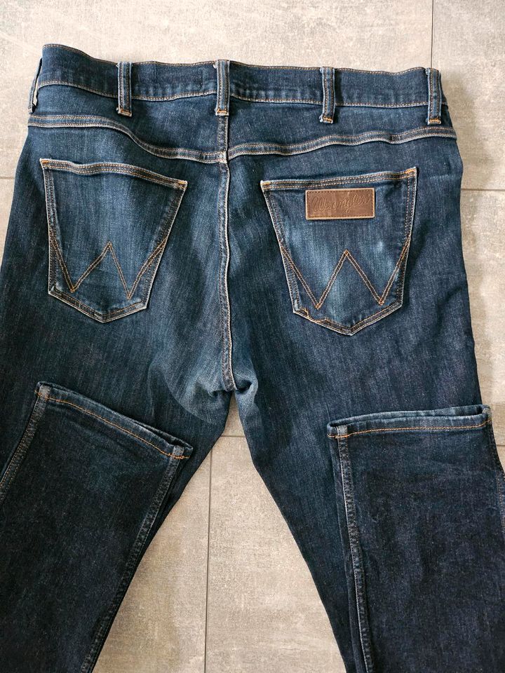 Jeans Weangler W34 L32 in Magdeburg