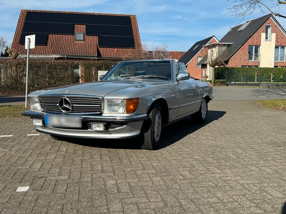 Mercedes 300SL R107 deutsches Fahrzeug  Bj. 1986 in Greven