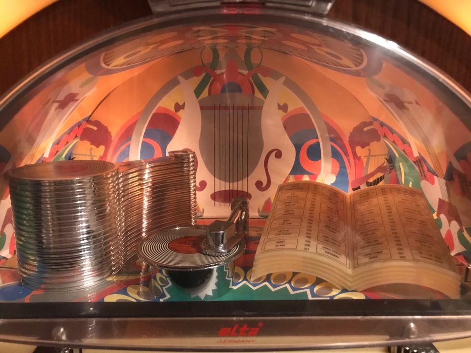 ELTA Jukebox 2753 Musikbox Retro Vintage mit Wackelkontakt in Ebelsbach