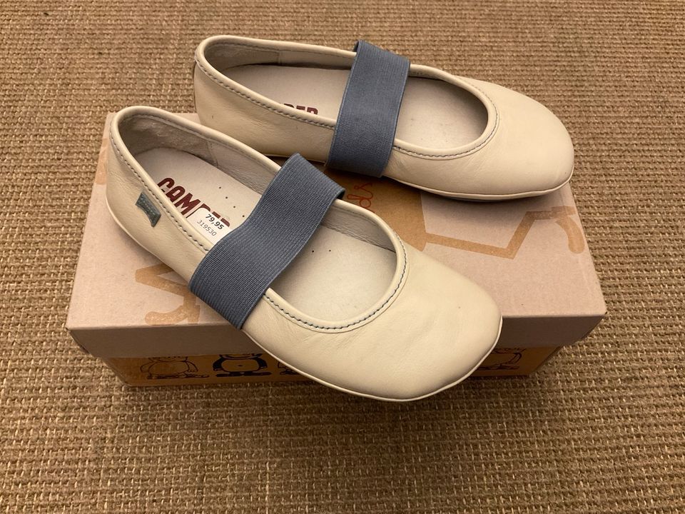 NEU! Camper 80025-017 Right Kids Napa pau Gr. 30 in Berlin