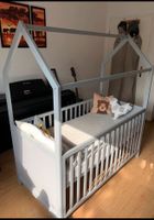 Babybett/Hausbett/Kombikinderbett Roba 70x140 / Wie NEU! Niedersachsen - Burgwedel Vorschau