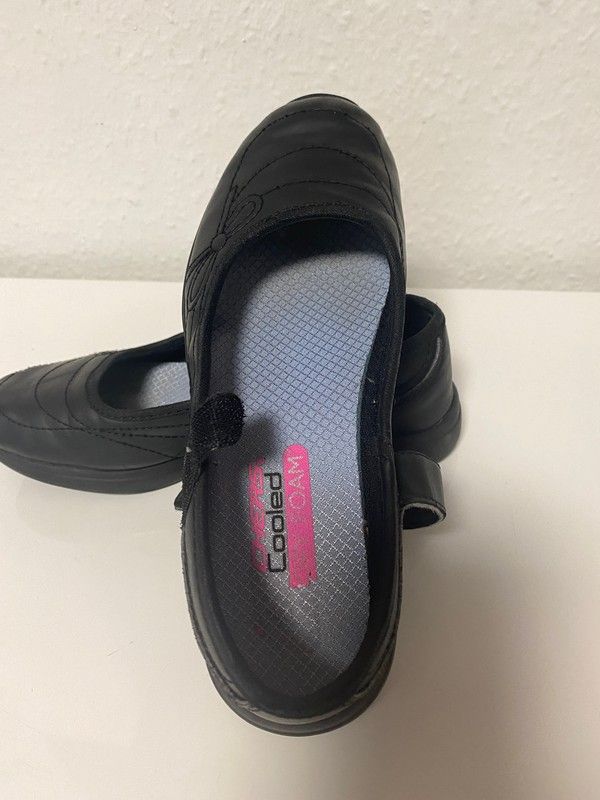 Skechers Halbschuhe mit Klettriemchen, megaleicht bequem NP 55 € in Löhne