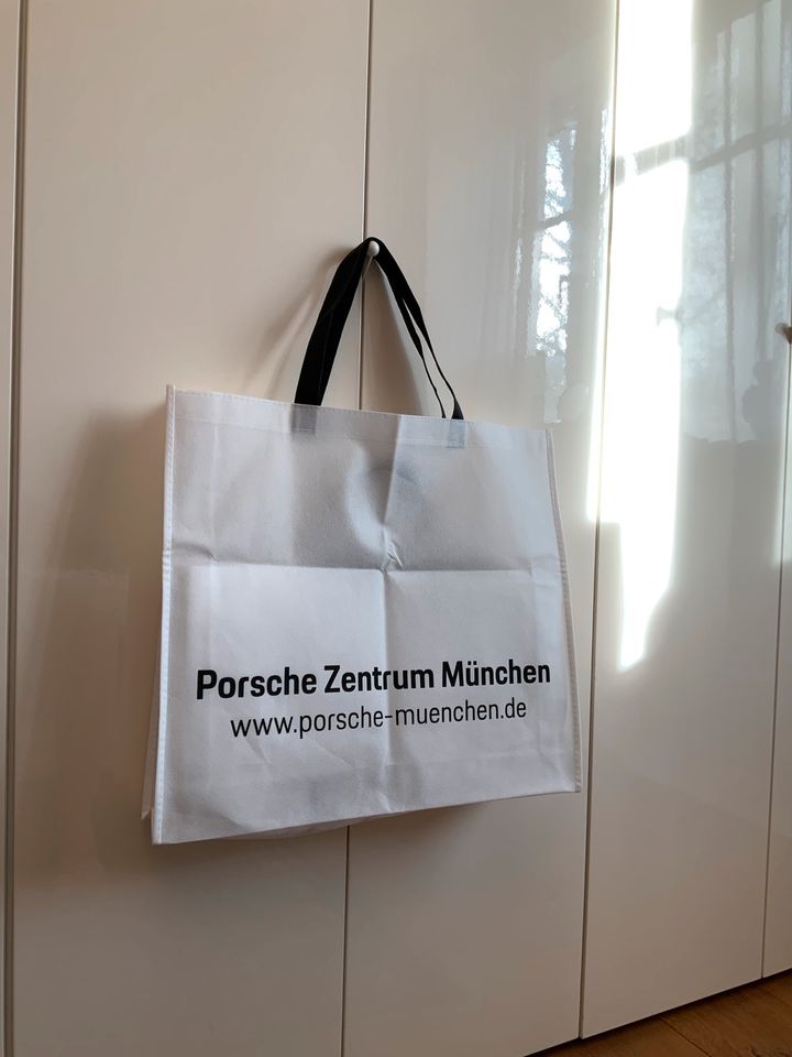 Porsche Designer Tüte Bag Logo in München