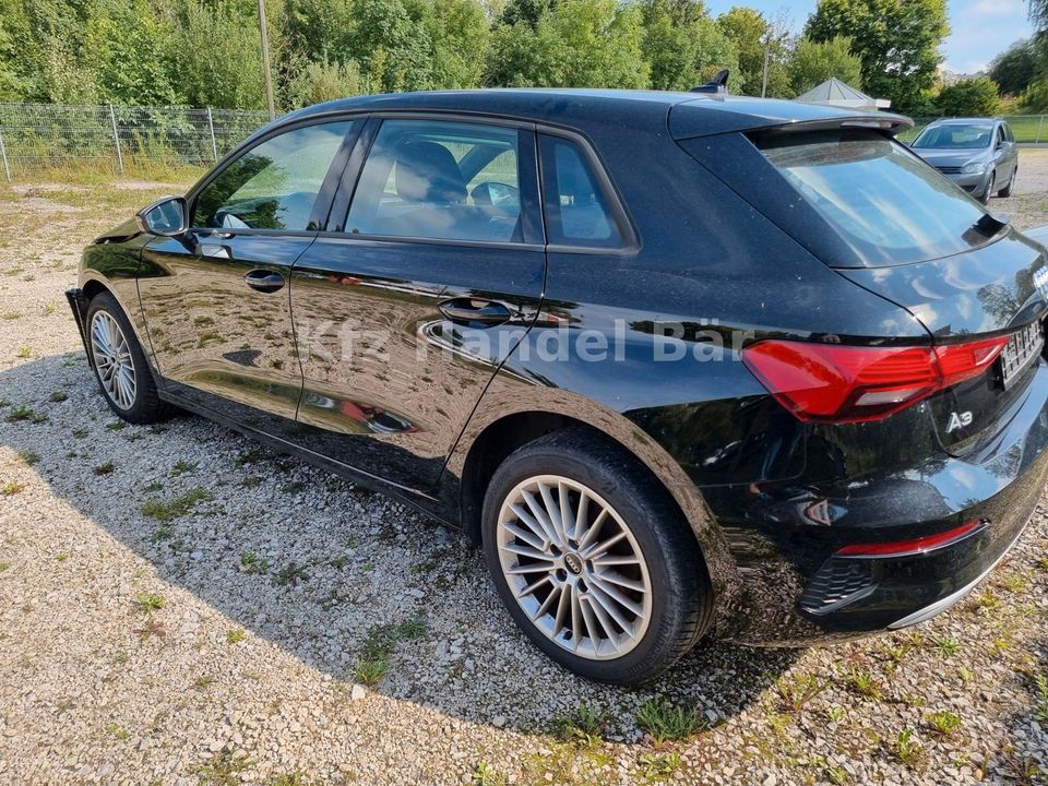 Audi A3 Sportback 30 TFSI advanced in Sulzbach-Rosenberg