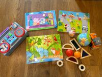 Paket Kleinkind Spielzeug Holzpuzzle  Fisher Price Radio Pepp Wuppertal - Oberbarmen Vorschau