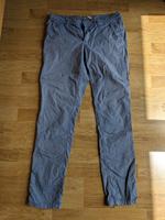 Mittelblaue Esprit Chino in Größe mit Gürtel Hessen - Maintal Vorschau
