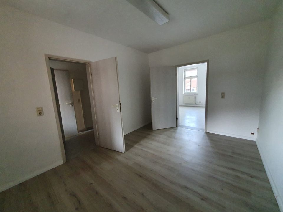 WE 59 - 2 Büroräume - 36 m² - Huystraße 35a, 38820 Halberstadt *solide und ruhig* in Halberstadt