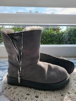 UGG'S DAMEN STIEFEL GRAU MIT GLITZER GR.38 WIE NEU Niedersachsen - Obernkirchen Vorschau