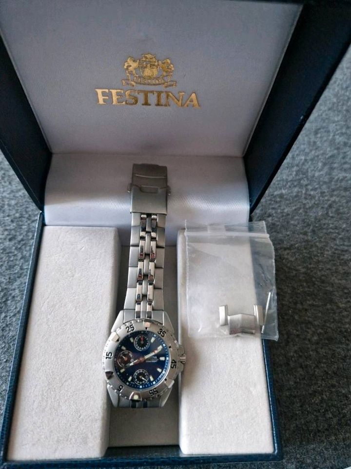 Festina  Damenuhr Chronograph 8979, OVP in Werl