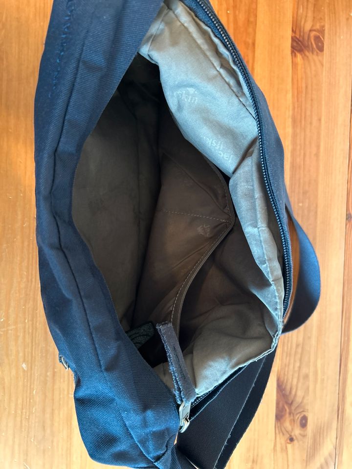 Jack Wolfskin Tasche Handtasche Umhängetasche blau Valparaiso in Weyhe