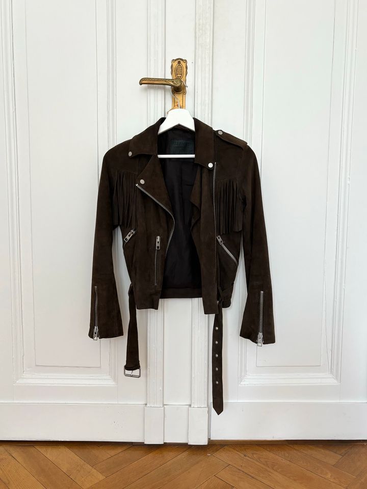 All Saints Biker Lederjacke Wildleder mit Fransen Gr. XS / 70er in Berlin