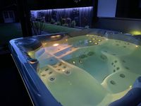 WOLKE7® Premium 4 & 5 Personen Outdoor Whirlpool Jacuzzi Nordrhein-Westfalen - Hattingen Vorschau