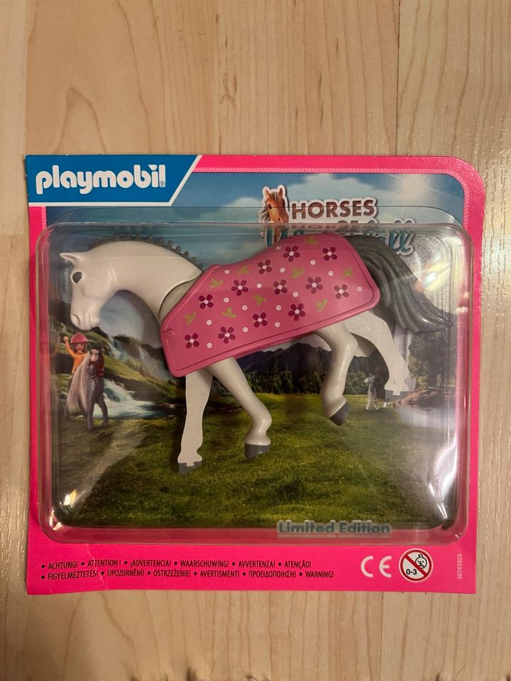 Playmobil pink Horses of Waterfall Pferd mit Decke Limited NEU in Frankfurt am Main