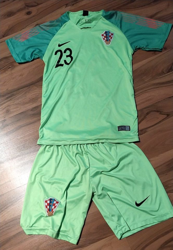 Trikot von Danijel Subasic TW und Vizeweltmeister 2018 - Gr.164 in Hamburg