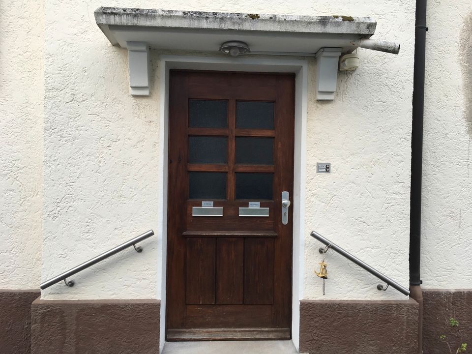 Haustüre Holz von 1937 in Radolfzell am Bodensee