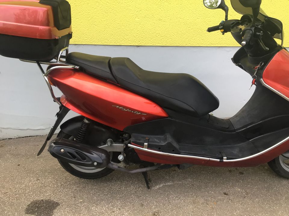 Yamaha majesty 125 1200€ tüv neu in Bad Abbach