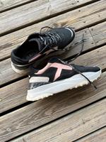 Tod‘s Tods sneaker schwarz rosa 39 Nordrhein-Westfalen - Gütersloh Vorschau