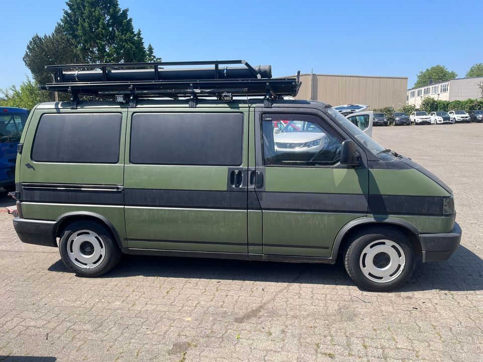 VW T4 Transporter 2,0 Benzin Campingwagen in Quickborn