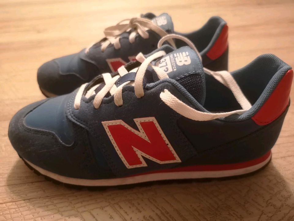 New Balance 373 Kinder Schuhe Gr 35,5 in Gütersloh