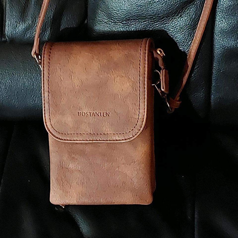 Handtasche in Münchehagen