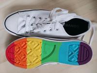 Converse Schuhe weiß mit Regenbogen Sohle Dresden - Bühlau/Weißer Hirsch Vorschau