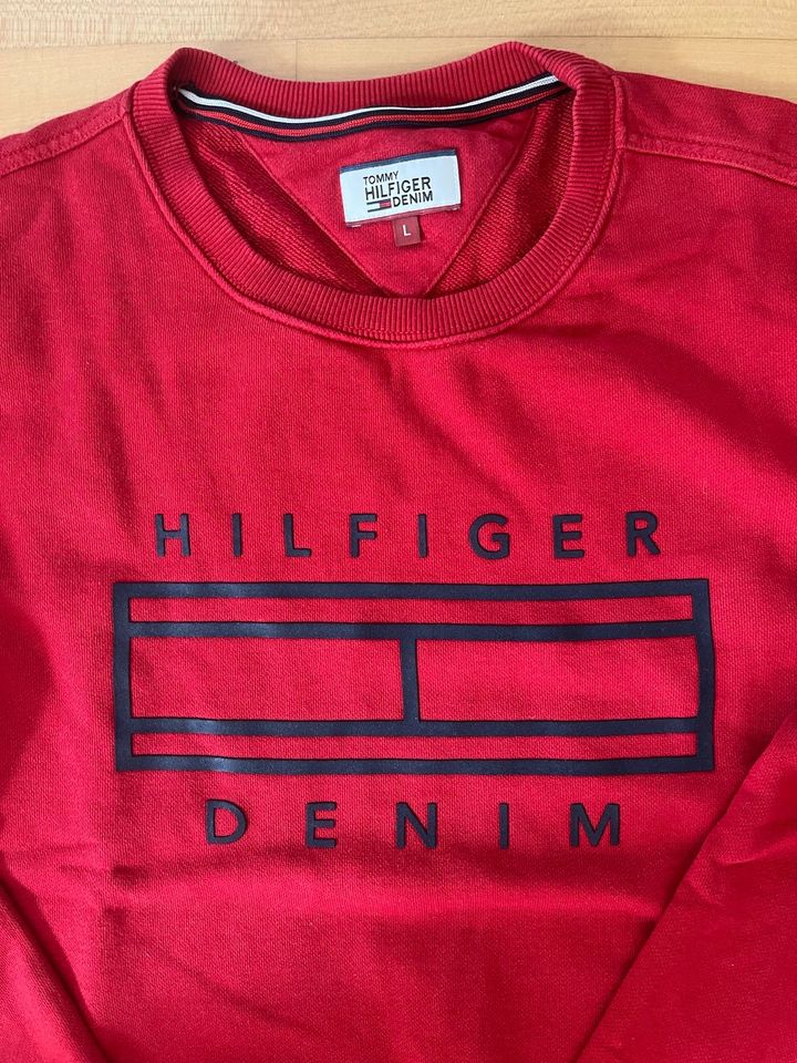 Rotes Tommy Hilfiger Sweatshirt Größe L in Markkleeberg