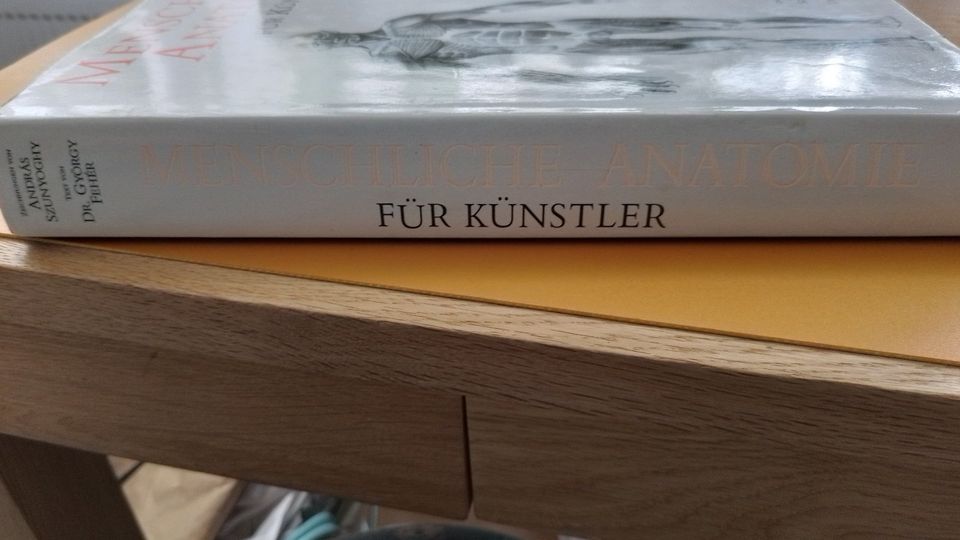 Menschliche Anatomie für Künstler Hardcoverbuch in Bochum