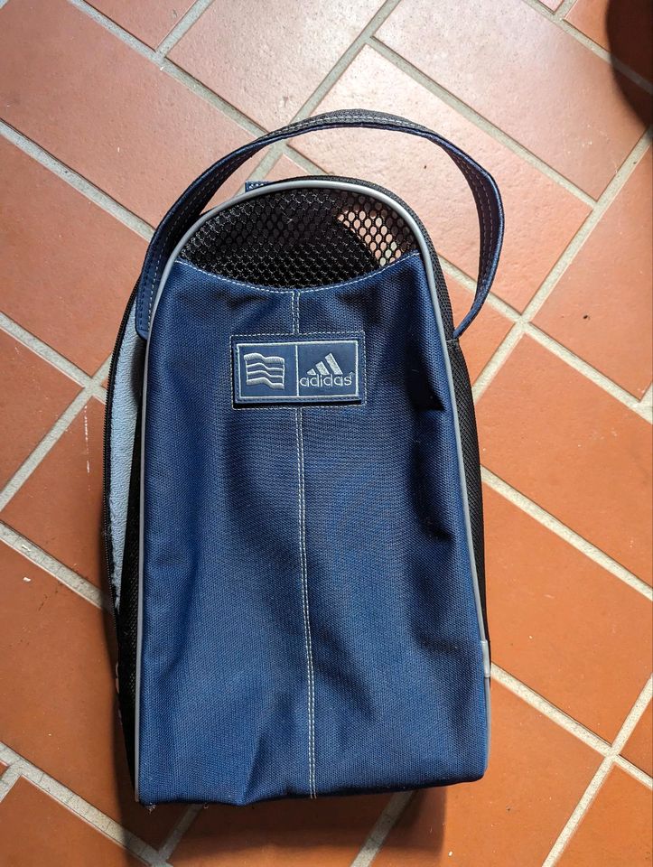 Adidas Schuhtasche in Westerkappeln