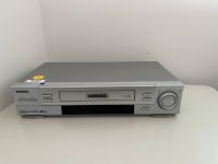 Toshiba v852 Ef VHS Player/Recorder TV GUTER ZUSTAND Köln - Bayenthal Vorschau