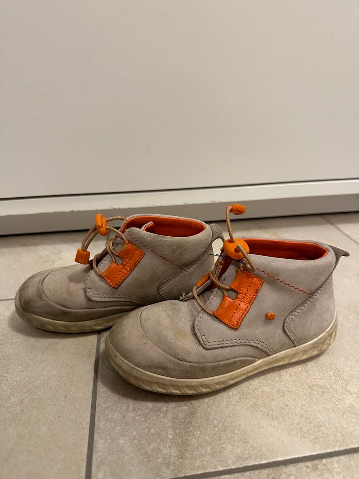 Kinder Schuhe Übergang Größe 25 Elefanten in Kirchberg