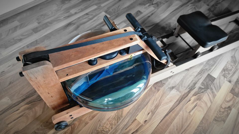 Water Rower Original in Kirsche + Monitor Rudergerät Waterrower in Oberding