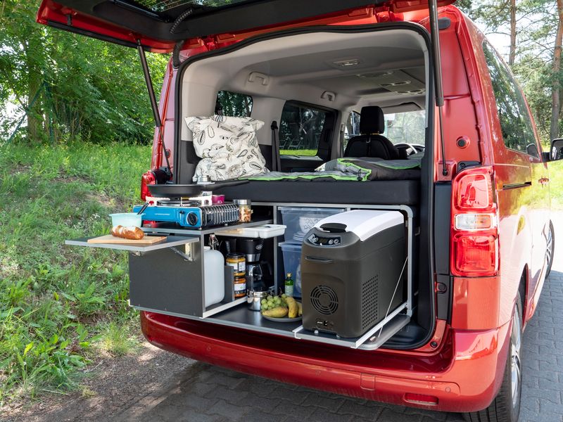 VW Caddy/ Berlingo/ Kangoo Camping Möbel Box Heckküche und Bett in