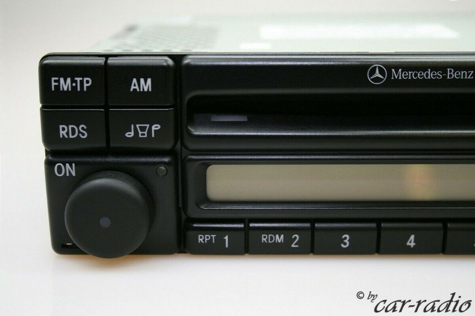 Mercedes Special MF2297 AUX-IN MP3 R129 Radio CD-R SL-Klasse W129 in Gütersloh